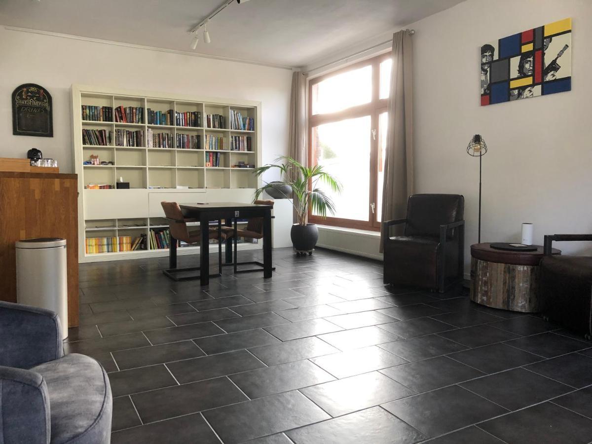 ‘t Posthuys Bed & Breakfast Leens Ngoại thất bức ảnh